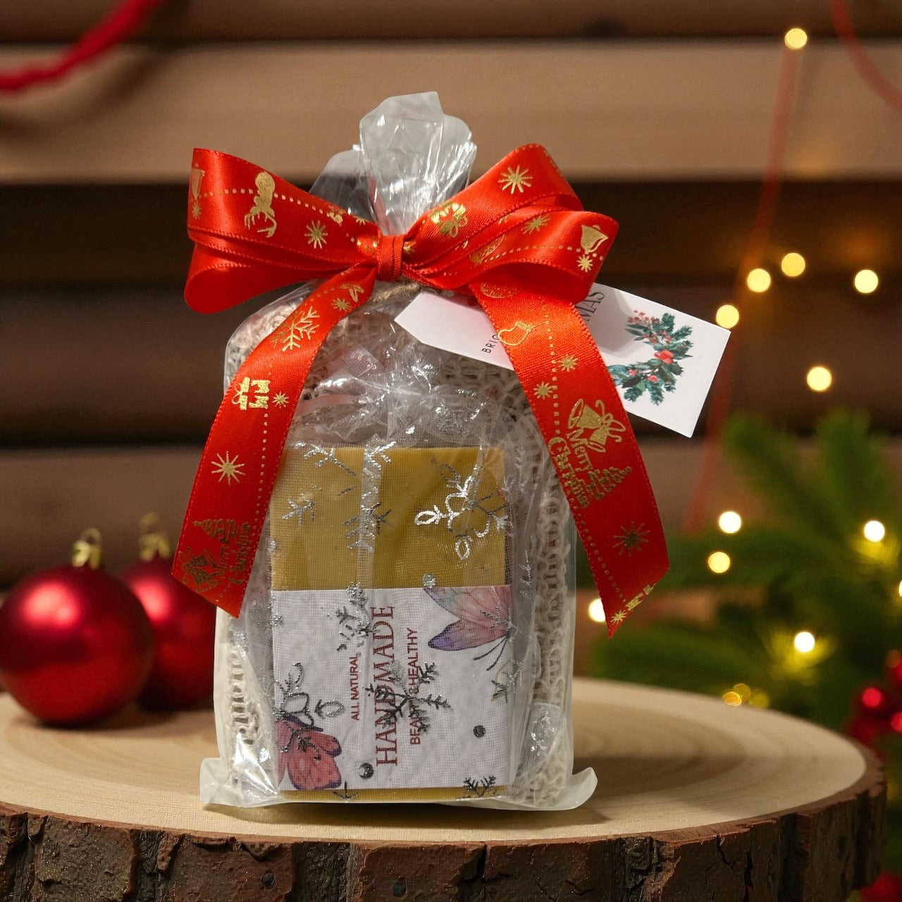 🌿 Turmeric, Orange & Honey Illuminating Soap Bar